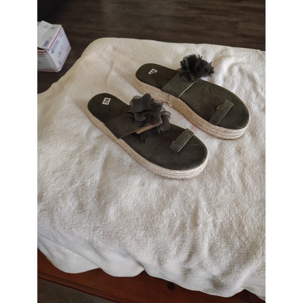 Olive Green Espadrille Platform Sandals Floral Toe Loop Slides Size 38